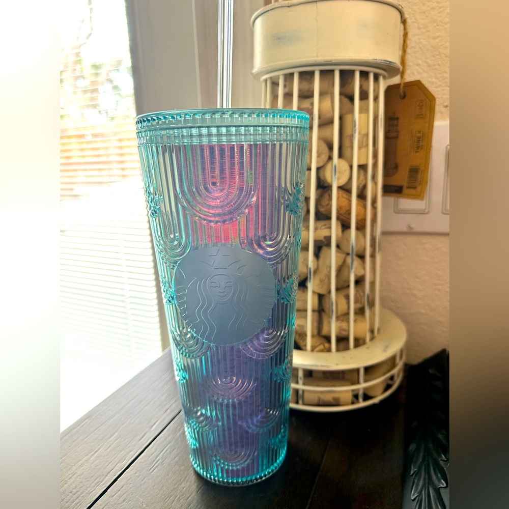 Starbucks Spring 2022 Mermaid Scales Iridescent Tumbler